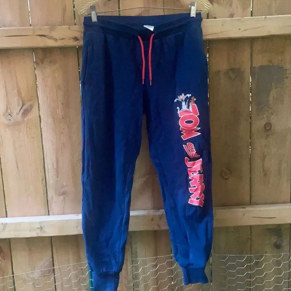 Tom and Jerry joggers sz. M